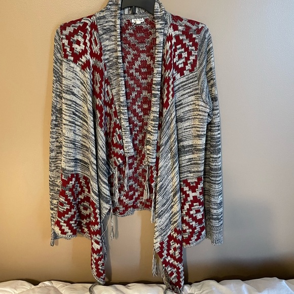 Women’s Cardigan Sweater EUC - Picture 1 of 3